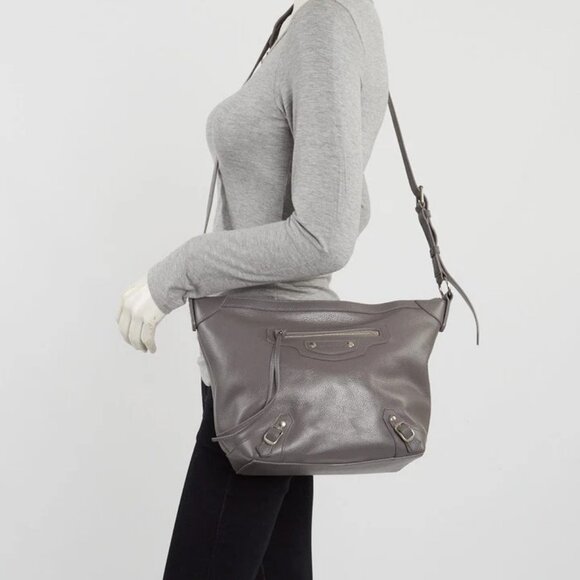 Balenciaga Grey Pebbled Calfskin Leather Small Neo Classic Hobo Bag - Picture 1 of 12